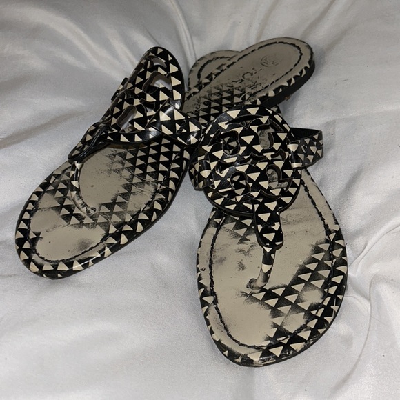 Tory Burch Sandals in Triangle Geo - Picture 2 of 5